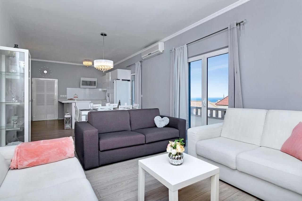 Apartments Gisela Макарска Екстериор снимка