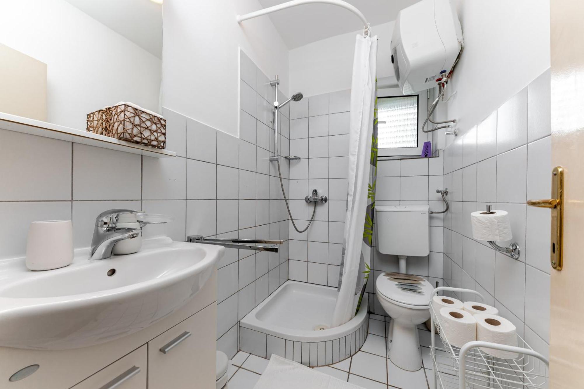 Apartments Gisela Макарска Стая снимка